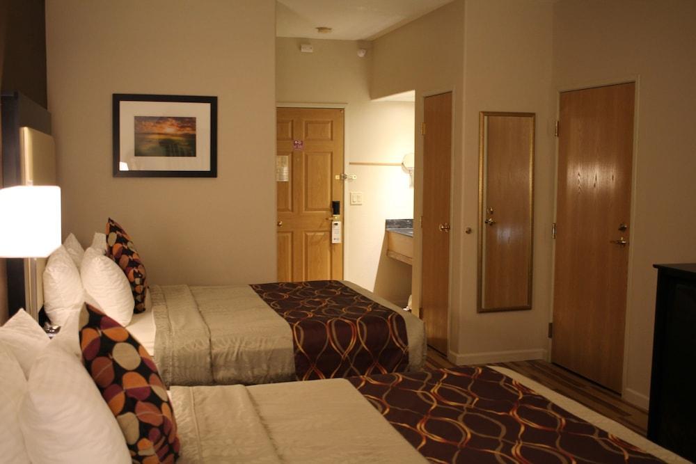 Best Western Plus Des Moines West Inn & Suites Clive Zewnętrze zdjęcie