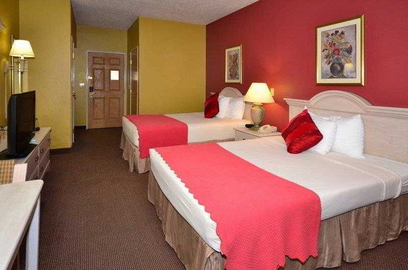 Best Western Plus Des Moines West Inn & Suites Clive Pokój zdjęcie