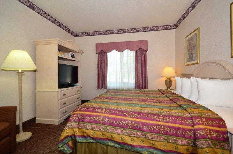 Best Western Plus Des Moines West Inn & Suites Clive Pokój zdjęcie