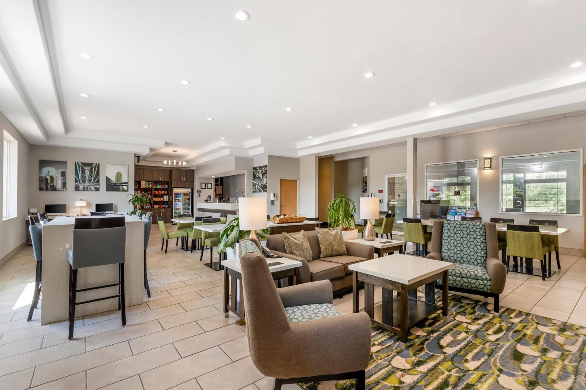 Best Western Plus Des Moines West Inn & Suites Clive Zewnętrze zdjęcie
