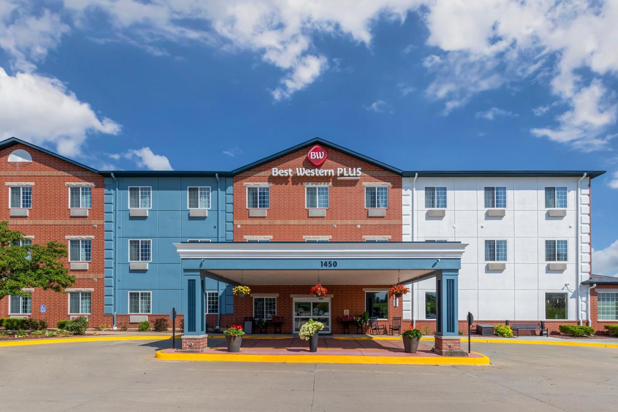 Best Western Plus Des Moines West Inn & Suites Clive Zewnętrze zdjęcie