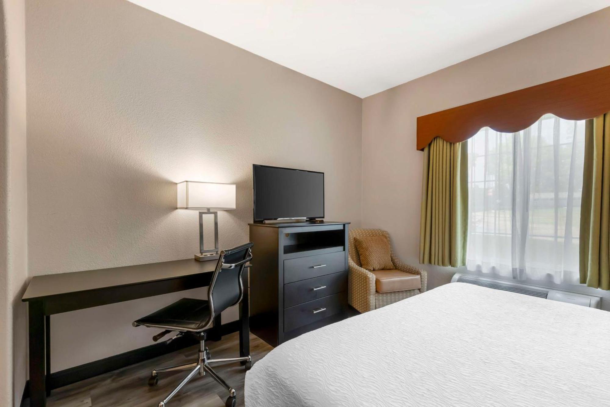 Best Western Plus Des Moines West Inn & Suites Clive Zewnętrze zdjęcie