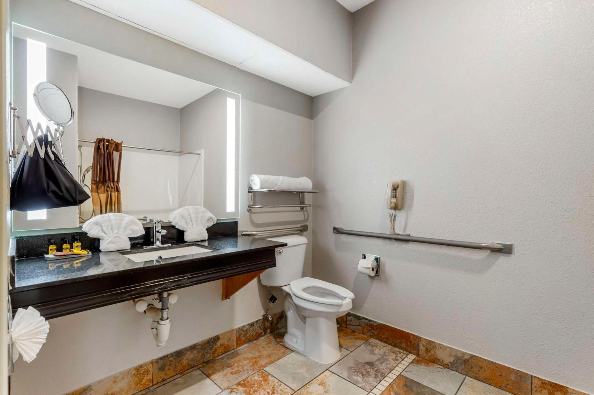 Best Western Plus Des Moines West Inn & Suites Clive Zewnętrze zdjęcie
