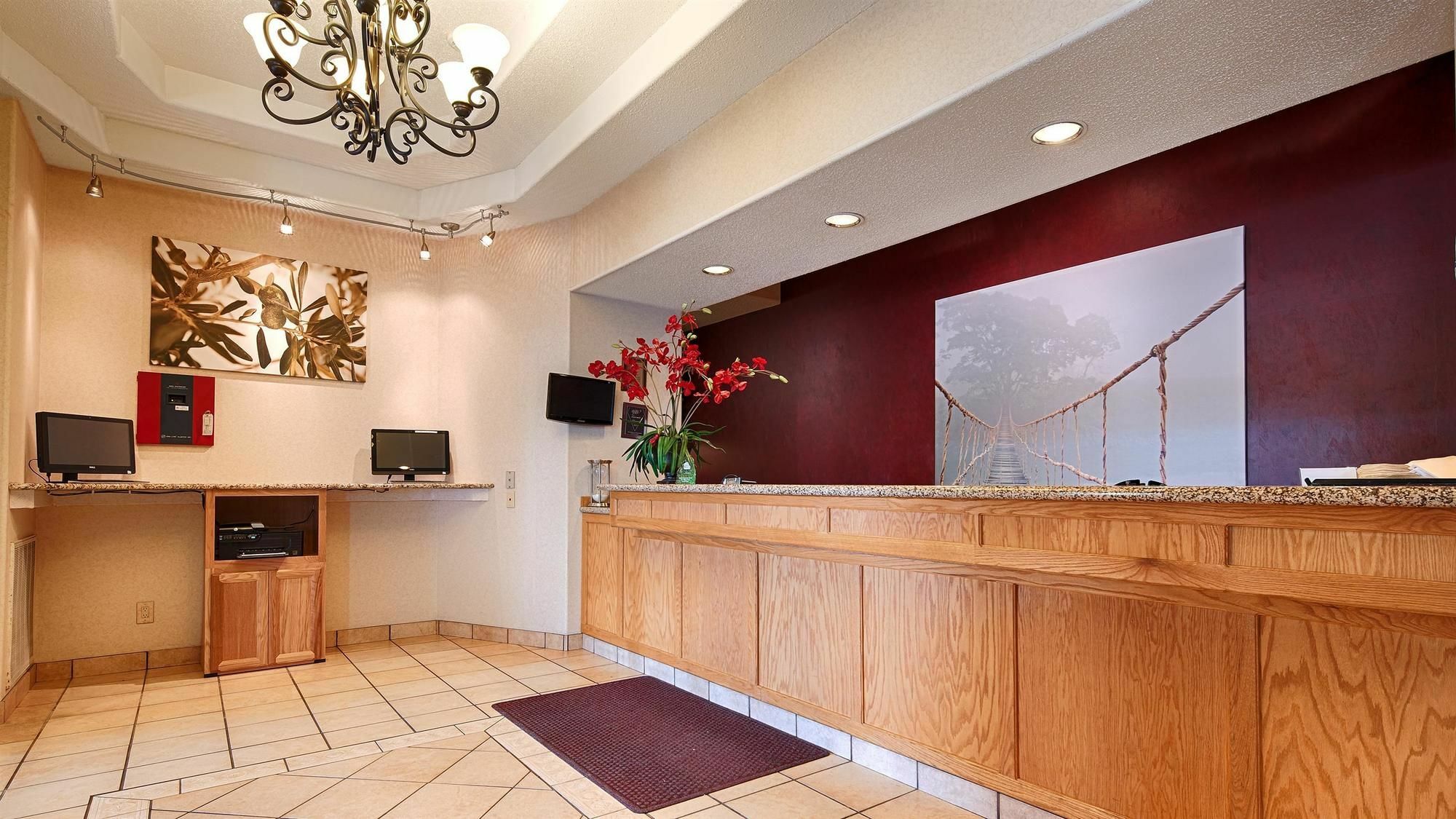 Best Western Plus Des Moines West Inn & Suites Clive Zewnętrze zdjęcie